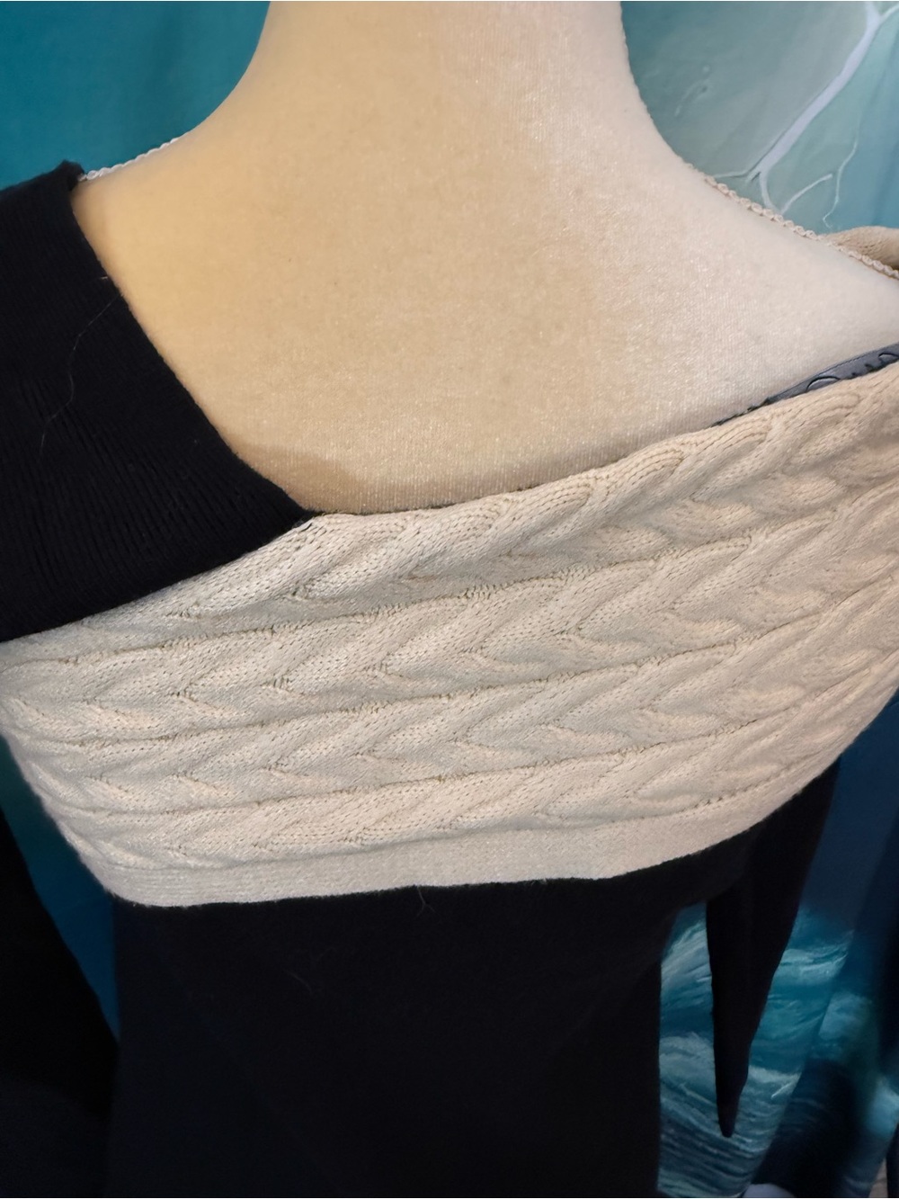 Black Long-Sleeve Midi Dress with Cream Cable Yoke - Picture 5 of 5